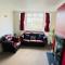 3 BR Property in Prestwich 15 mins from Manchester City Centre Garden Free parking Superfast WIFI Netflix - Manchester