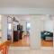Sunny Vista Apartment