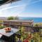Sunny Vista Apartment