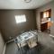 Restful single bedroom getaway - بيلنغز