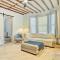 Stylish Newark Home with Deck Less Than 14 Mi to NYC! - Ньюарк