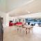 Canalfront Retreat, Private Jetty & Pool