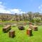 Stillwater Chalet A - Amazing Lakefront 2BR Chalet l BBQ l Gym l Tennis l Indoor Pool