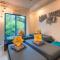 Hop Hostel - Coron