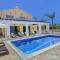 Fabulous Villa In Coral Bay Near Beach, Amenities