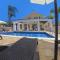 Fabulous Villa In Coral Bay Near Beach, Amenities