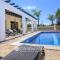 Fabulous Villa In Coral Bay Near Beach, Amenities
