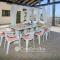 Fabulous Villa In Coral Bay Near Beach, Amenities