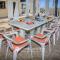 Fabulous Villa In Coral Bay Near Beach, Amenities