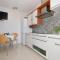Apartment in Seget Vranjica with sea view, balcony, air conditioning, WiFi 91-3 - Seget Vranjica