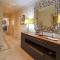 Two-Bedroom Apartment by Bluescape