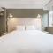 Rainbow Suites by Olala Homes
