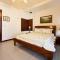 Beachfront Potrero - nice 7-BR villa, private cook included - Casa Royal