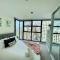 Cozy unit close to Parliament w/Amazing City Views - ملبورن