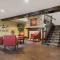 Red Roof Inn & Suites Knoxville East