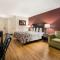 Red Roof Inn & Suites Knoxville East