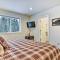 Family-Friendly Packwood Retreat with Deck!