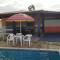 Diversão, churrasco e piscina - Praia de Ipitanga