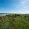 The Wobbin, Remote, Comfort, Sea Views and the beautiful Essex Marshes - West Mersea