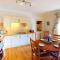 BISHOPS TAWTON OVERTON HOUSE 2 Bedrooms - Bishops Tawton