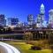 Cozy 2 Bedroom Duplex In Charlotte, Jacuzzi, Sleeps 6 plus 2