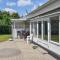 4 Bedroom Cozy Home In Tarm