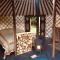 Mongolian yurt sleeping 2+2 with outdoor space - Llanbrynmair