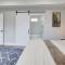 New Luxurious Double-Story Home Located in Highland Heights - Хьюстон