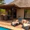 Giraffe Lodge - Hoedspruit