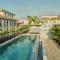 AmazINN Places Rooftop and Design Pool II