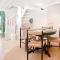 MINIQ HOMES 102 - Historical Stone House with Garden Cinema