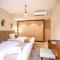 Luxurious Sea view 2 BR & private Garden to the pool at Mangroovy