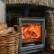 A Superb Bijou Retreat with Jacuzzi near an Excellent Village Pub