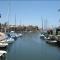 Beautiful 2 Story Right by the Water, Ocean View - لونغ بيتش