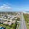 Beachside Serenity Escape - Private 3BR and 2BA, DOG FRIENDLY Duplex Oasis, Steps to Shore! - Melbourne