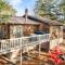 Cabin w Hot Tub, Indoor Pool, Gym Access, & Grill - Hedgesville