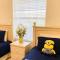 Apt equipped 3 Beds /Clubhouse free /Near Markets