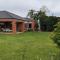 5 BR home, 2 bathroom, spacious living & spa ensuite - Lavington