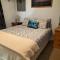 Sally's Kingscote Retreat-2 units with 4 bedrooms in Kingscote, Kangaroo Island - Кингскот