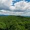 Little Bear Lodge - Blowing Rock