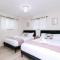 Modern Spacious 5-Bedroom Home with Pool
