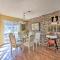 Stunning Rogers Villa with Pond about 7 Mi to Lake - روجرز