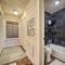 Mtn-View Getaway with Deck and Grill in Cashiers! - 凯什尔斯