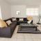 Beachfront apartment in a secure complex - Port Alfred