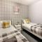 Townhouse Apartments 4 Bedroom High St Montrose