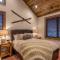 Three Little Bears at Eagles Nest - بانير إلك