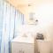 Modern 5 Bedroom Miami Home 15 Min to the Beach