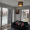 Contemporary & Homely 2 Bed Apartment 10 mins walk to Addenbrookes & Papworth hospitals & Bio Medical Campus - Trumpington