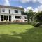 BRAUNTON WHITE HOUSE 4 Bedrooms