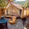 Umpqua's Last Resort - Wilderness Cabins, RV Park & Glamping - Idleyld Park